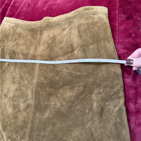 100 percent leather skirt - Picture 7 of 8